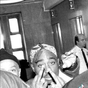 Meet your Posher, Levi